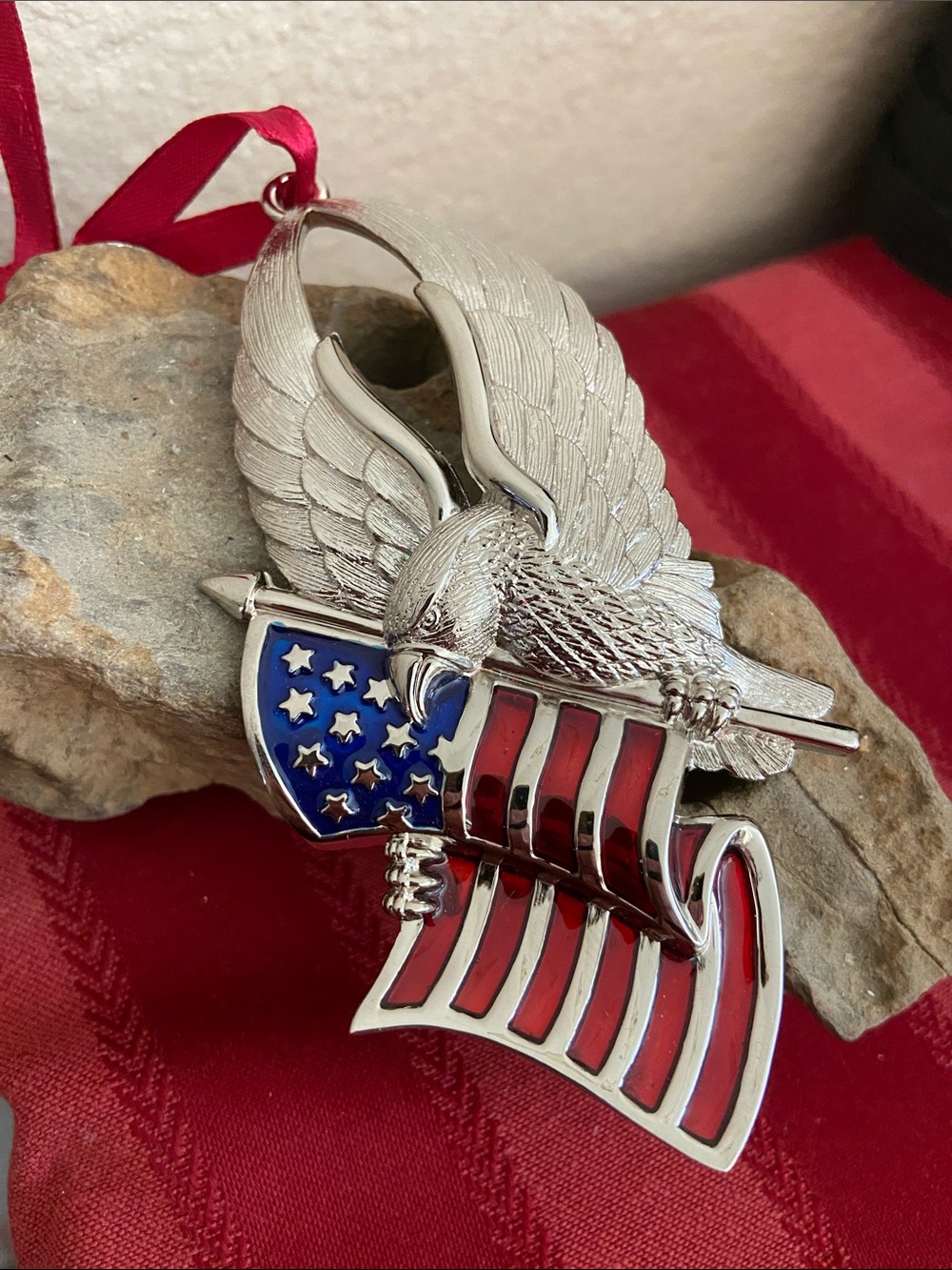 NiB GORHAM Patriotic Eagle American Flag Ornament